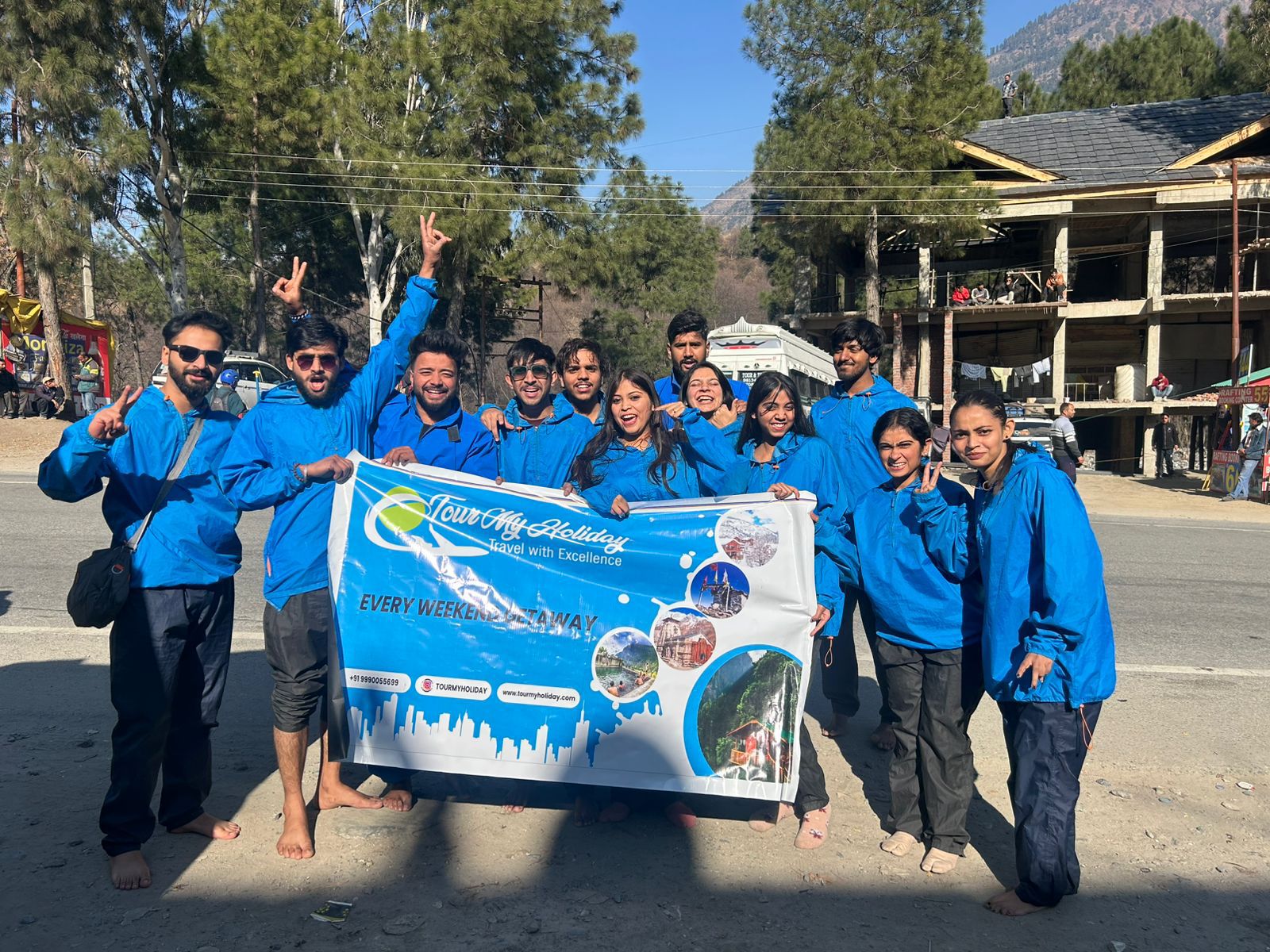 Delhi to Chopta trek: Tungnath Temple & Chandrashila Peak.